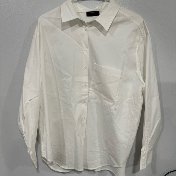 Tahari Tops - Tahari women’s white Button Down Shirt